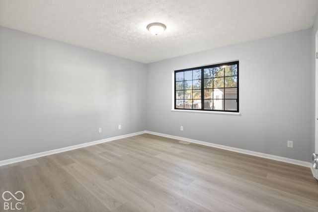 5807 Timber Lake Way, Indianapolis, IN 46237