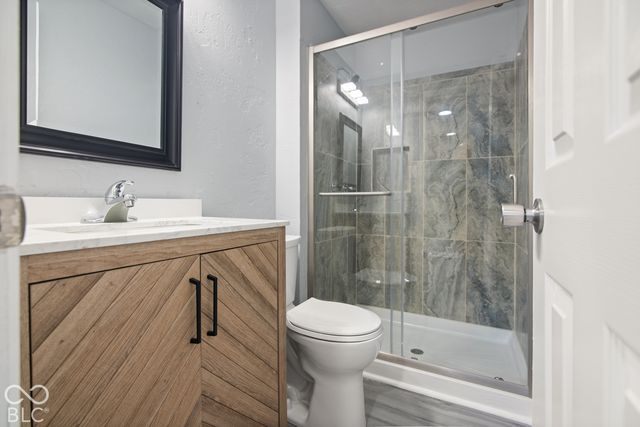 5807 Timber Lake Way, Indianapolis, IN 46237