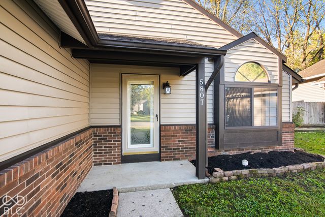 5807 Timber Lake Way, Indianapolis, IN 46237