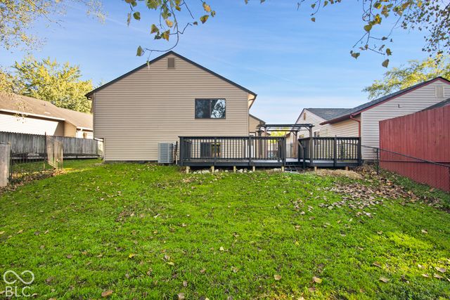 5807 Timber Lake Way, Indianapolis, IN 46237