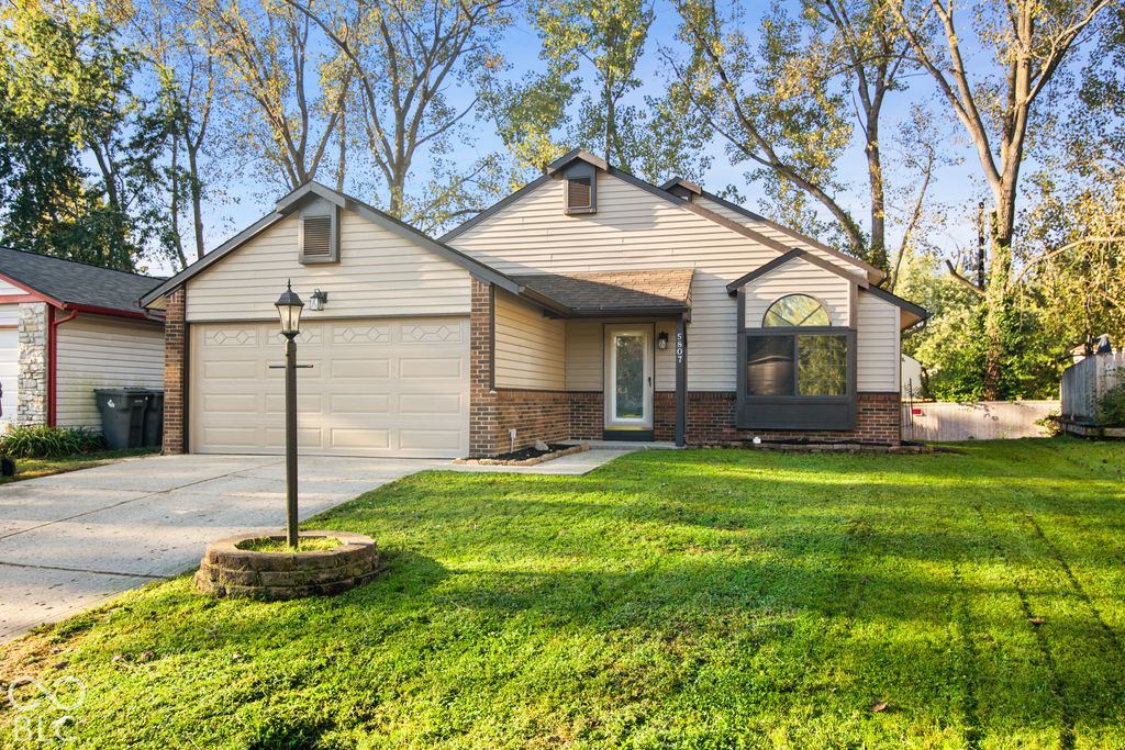 5807 Timber Lake Way, Indianapolis, IN 46237