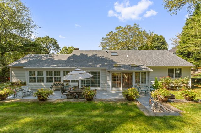 1137 Stillson Road, Fairfield, CT 06824