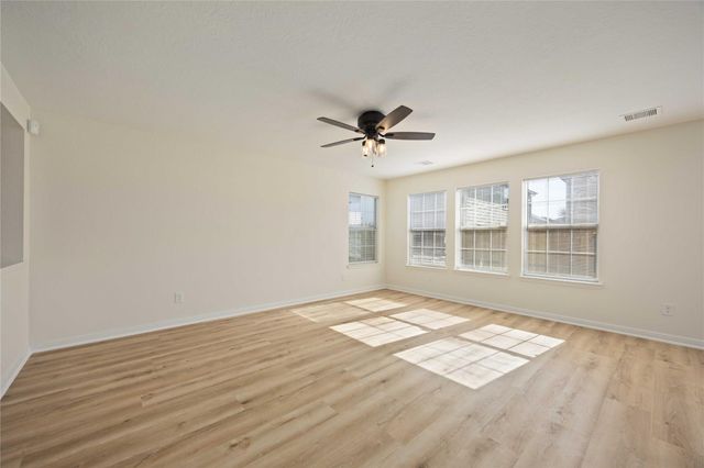 2722 Skyview Downs Drive, Houston, TX 77047