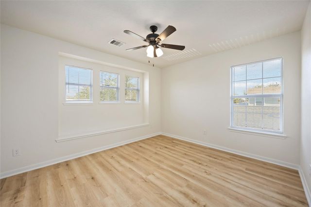 2722 Skyview Downs Drive, Houston, TX 77047