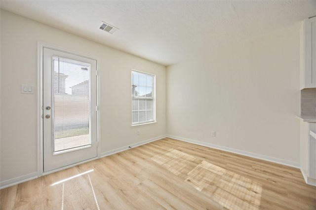 2722 Skyview Downs Drive, Houston, TX 77047