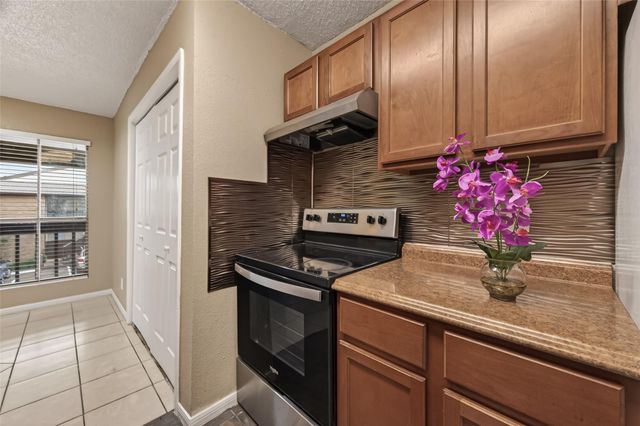 1500 Bay Area Boulevard 208, Houston, TX 77058