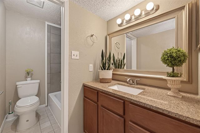 1500 Bay Area Boulevard 208, Houston, TX 77058