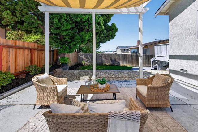 2591 Jacobs Street, Hayward, CA 94541