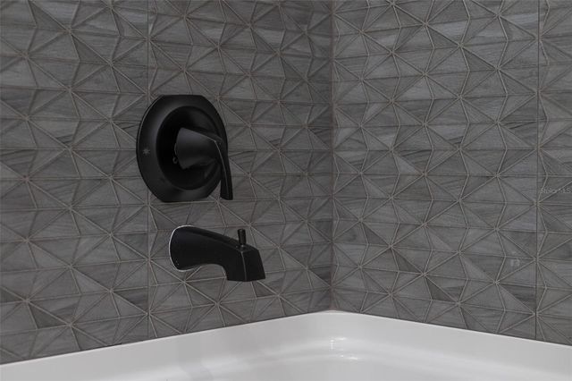 1686 17TH STREET, Orange City, FL 32763