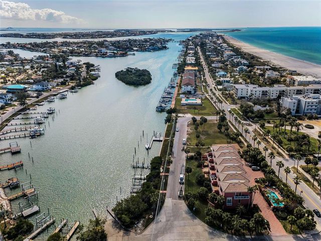3390 W MARITANA DRIVE 4, St Pete Beach, FL 33706