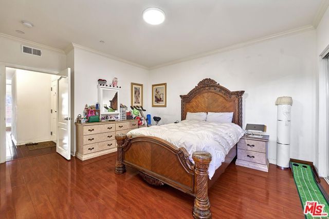 1025 Dewey Avenue 202, Los Angeles, CA 90006