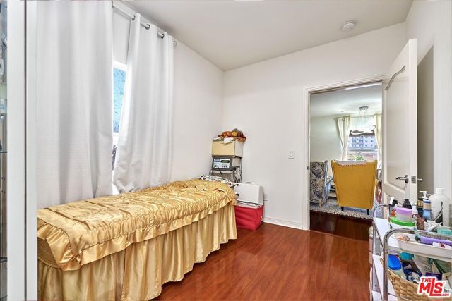 1025 Dewey Avenue 202, Los Angeles, CA 90006