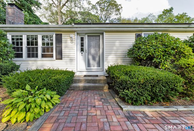 81 Briarwood Drive, Guilford, CT 06437