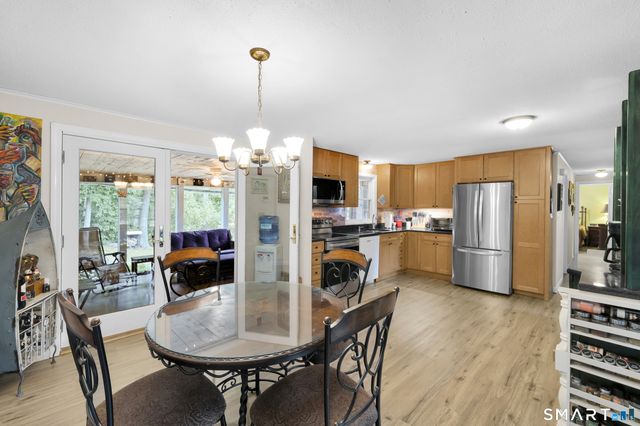 81 Briarwood Drive, Guilford, CT 06437