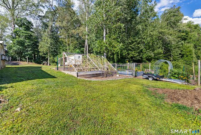 81 Briarwood Drive, Guilford, CT 06437