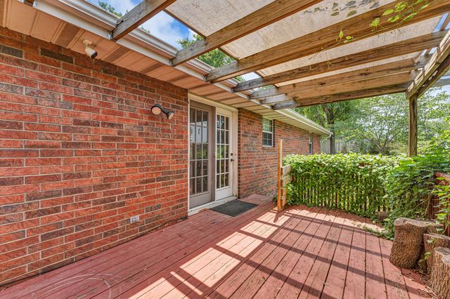 433 S Devonshire Street, Nixa, MO 65714