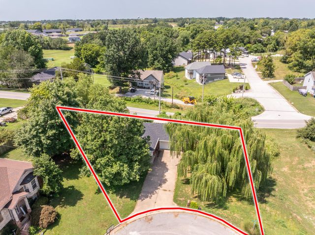 433 S Devonshire Street, Nixa, MO 65714
