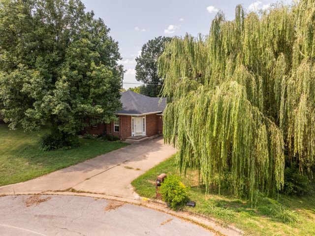 433 S Devonshire Street, Nixa, MO 65714
