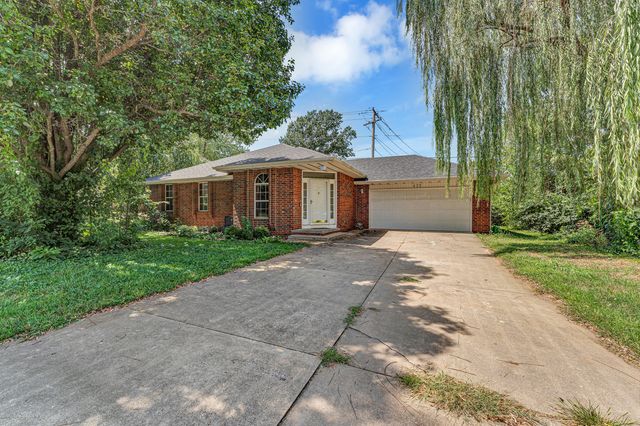433 S Devonshire Street, Nixa, MO 65714