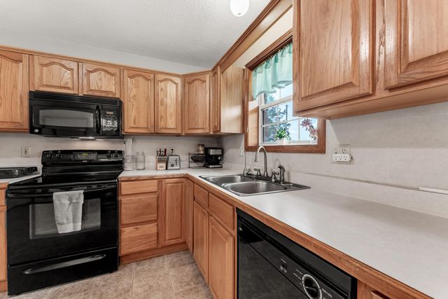 433 S Devonshire Street, Nixa, MO 65714