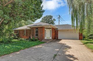 433 S Devonshire Street, Nixa, MO 65714