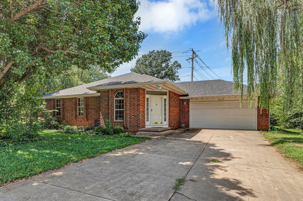 433 S Devonshire Street, Nixa, MO 65714