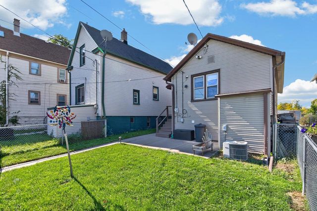 2826 S Chase AVENUE, Milwaukee, WI 53207
