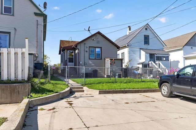 2826 S Chase AVENUE, Milwaukee, WI 53207