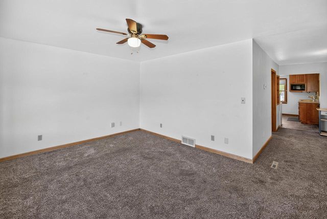 2826 S Chase AVENUE, Milwaukee, WI 53207