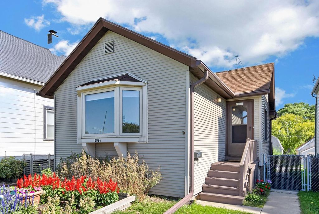 2826 S Chase AVENUE, Milwaukee, WI 53207