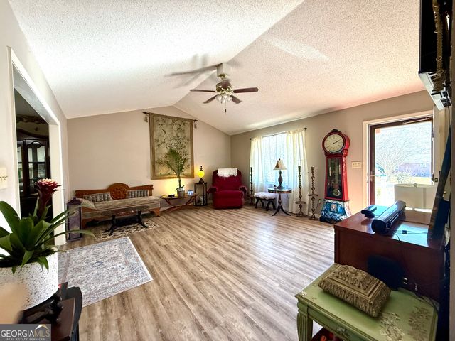 615 E 28th Avenue, Cordele, GA 31015