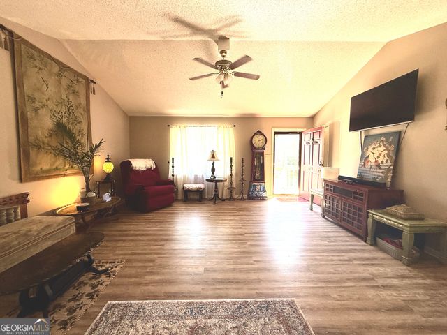 615 E 28th Avenue, Cordele, GA 31015