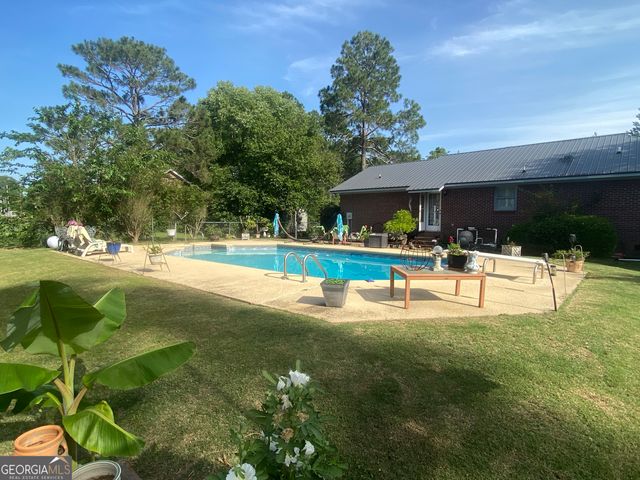 615 E 28th Avenue, Cordele, GA 31015