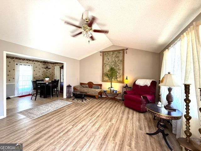 615 E 28th Avenue, Cordele, GA 31015