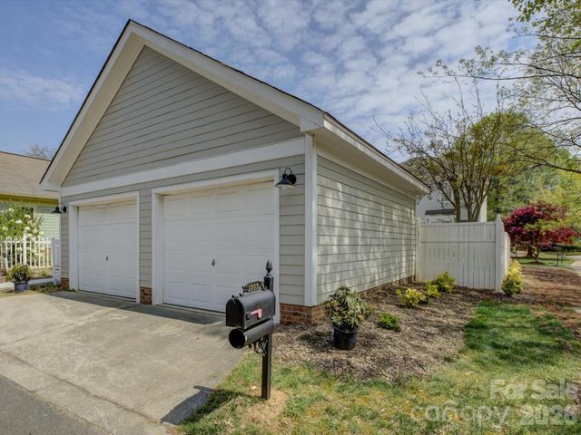 1305 Barnett Woods Crossing, Fort Mill, SC 29708