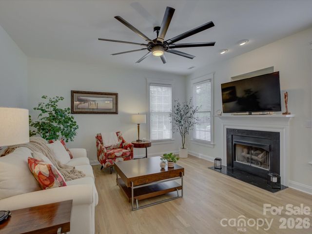 1305 Barnett Woods Crossing, Fort Mill, SC 29708