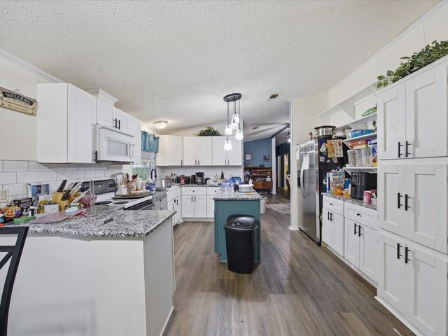 1711 County Road 0070, Corsicana, TX 75109