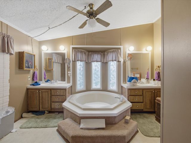 1711 County Road 0070, Corsicana, TX 75109