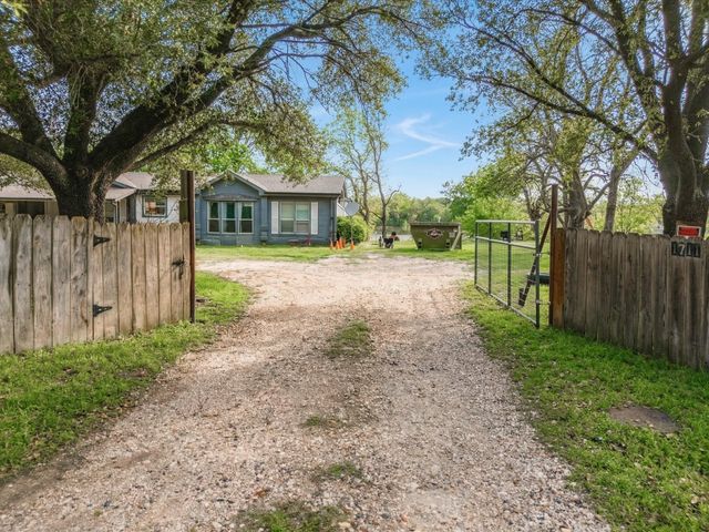 1711 County Road 0070, Corsicana, TX 75109