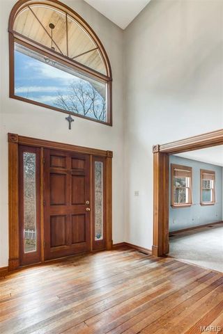 1 River Bend Drive, Fenton, MO 63026