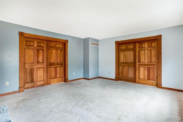 1 River Bend Drive, Fenton, MO 63026