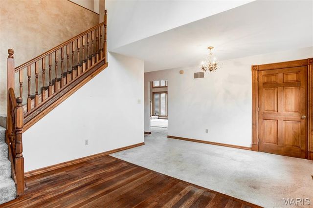 1 River Bend Drive, Fenton, MO 63026