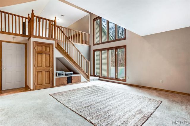 1 River Bend Drive, Fenton, MO 63026