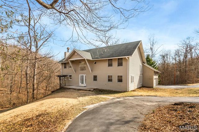 1 River Bend Drive, Fenton, MO 63026