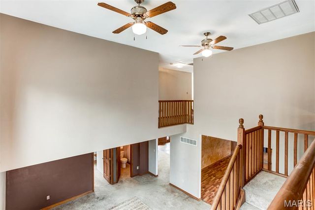 1 River Bend Drive, Fenton, MO 63026