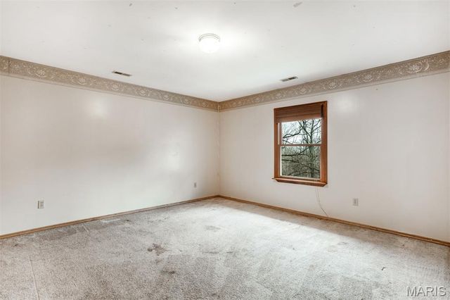 1 River Bend Drive, Fenton, MO 63026