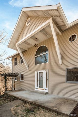 1 River Bend Drive, Fenton, MO 63026