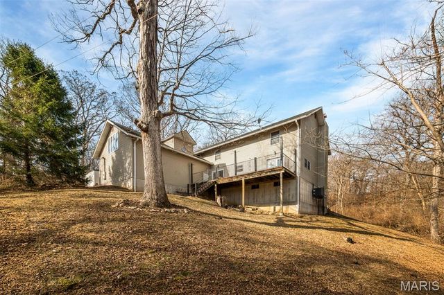 1 River Bend Drive, Fenton, MO 63026