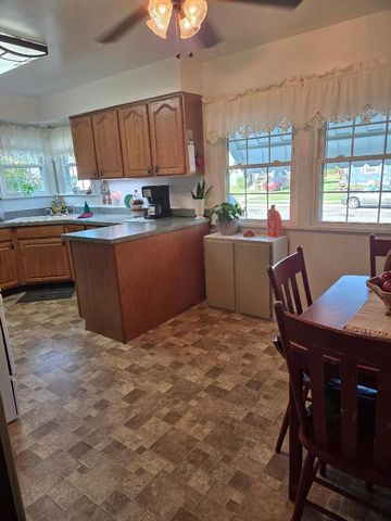 438 Lawnview Avenue 438 Lawnview Avenue, Springfield, OH 45505