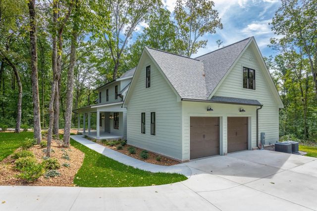 460 Spring Drive, Signal Mountain, TN 37377
